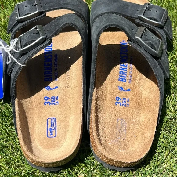 NWT BIRKENSTOCK Oiled Arizona Soft Footbed Sandals