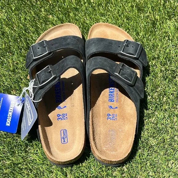 NWT BIRKENSTOCK Oiled Arizona Soft Footbed Sandals