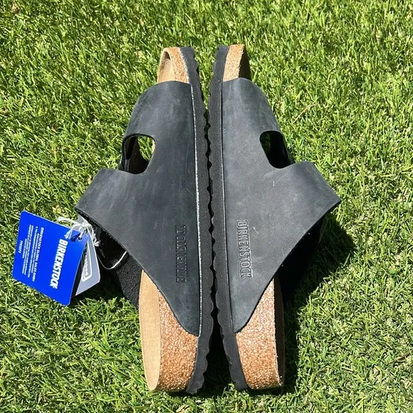 NWT BIRKENSTOCK Oiled Arizona Soft Footbed Sandals