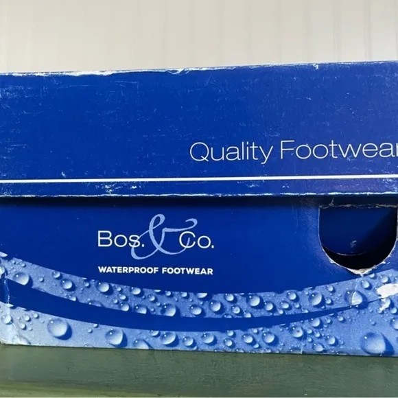 NWT Bos. &amp; Co. CACHET Waterproof Wool Lined Lace-Back Boots in Black Suede