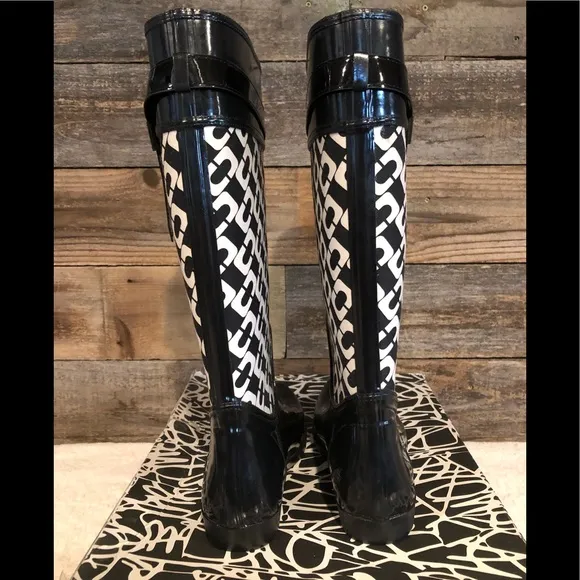 NWT Diane von Furstenberg “Whitney” Rain Boats