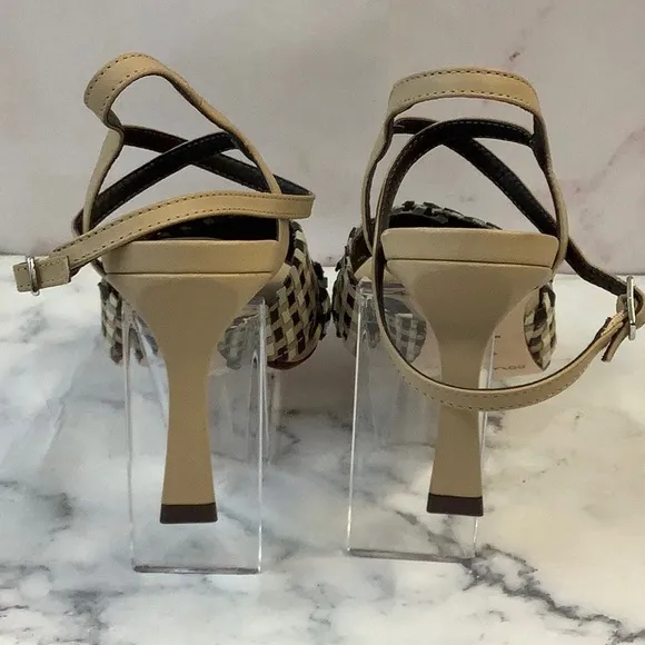 NWT Donald Pliner Ferndale Style Women's Stiletto Sandals Sand Color Size 6