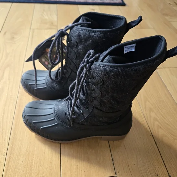 NWT Kamik Snow Boots Women’s 10 Sienna Rubber Duck Quilted Lace Up Insulated