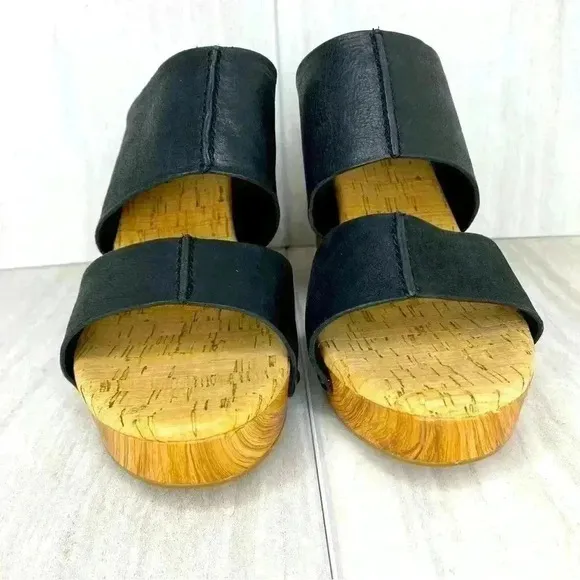 NWT Kork-Ease Darra Black Leather Sandals Women’s Size 10