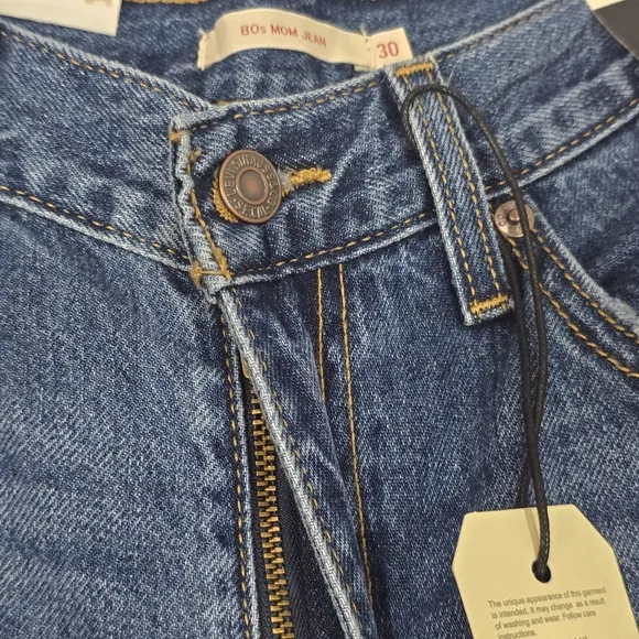 NWT Levi's 80s Mom High Rise Womens Jeans Size 30 Blue Premium