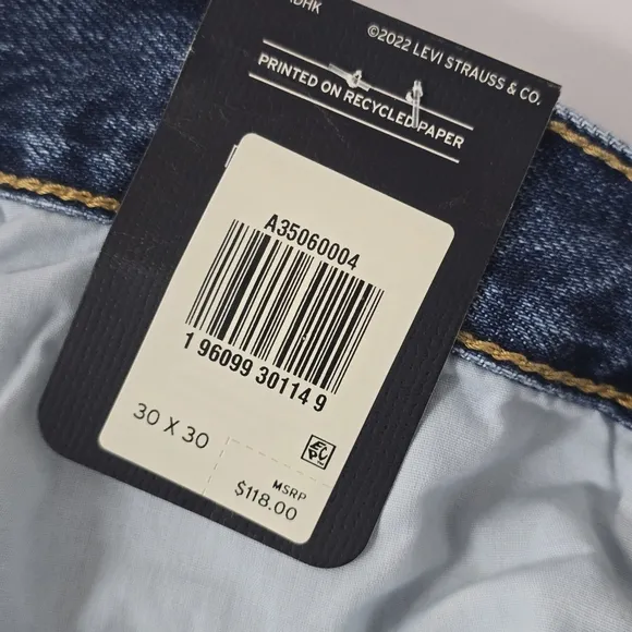 NWT Levi's 80s Mom High Rise Womens Jeans Size 30 Blue Premium