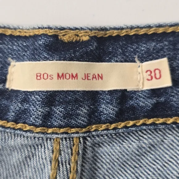 NWT Levi's 80s Mom High Rise Womens Jeans Size 30 Blue Premium