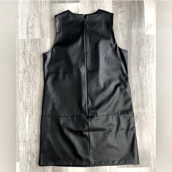 NWT New York &amp; Company Gabrielle Union Black Vegan Leather Shift Dress Med 6/8