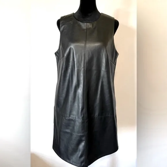 NWT New York &amp; Company Gabrielle Union Black Vegan Leather Shift Dress Med 6/8