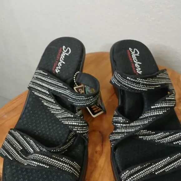 NWT Sketchers  Memory foam insole beaded slide in strappy sandal 2&quot; heel size 10