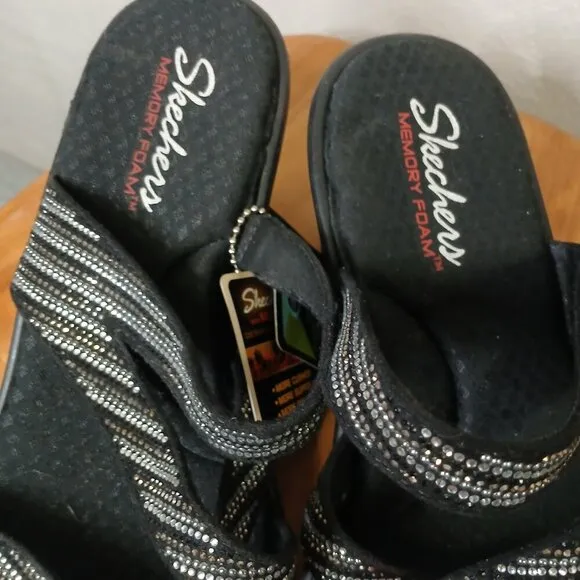 NWT Sketchers  Memory foam insole beaded slide in strappy sandal 2&quot; heel size 10