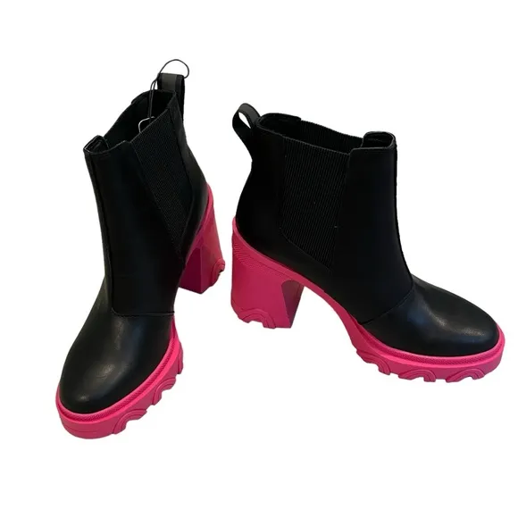 NWT, Sorel Brex Heel Chelsea Boots, Cactus Pink  Sz 5.5