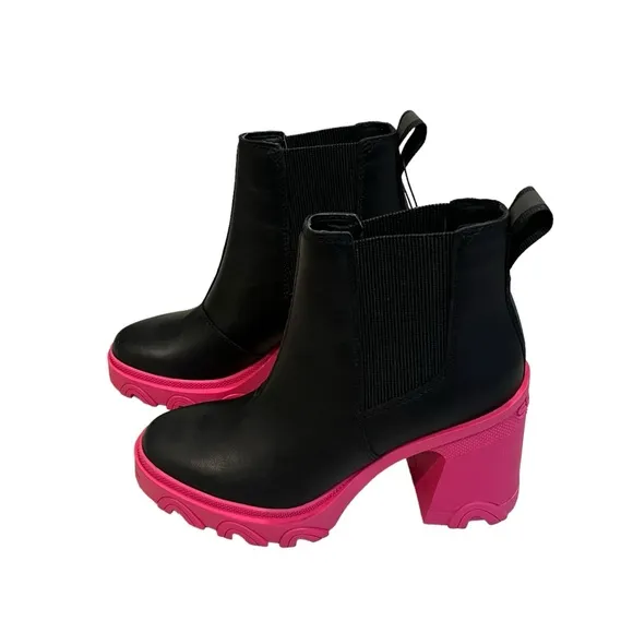 NWT, Sorel Brex Heel Chelsea Boots, Cactus Pink  Sz 5.5
