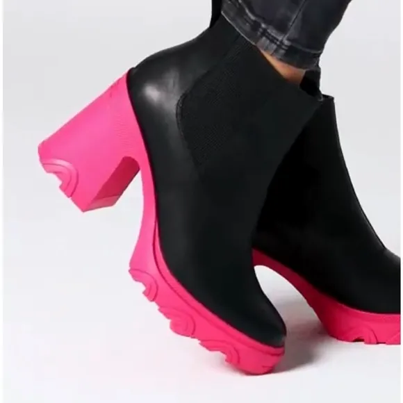 NWT, Sorel Brex Heel Chelsea Boots, Cactus Pink  Sz 5.5