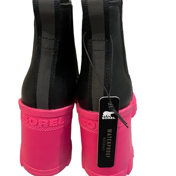 NWT, Sorel Brex Heel Chelsea Boots, Cactus Pink  Sz 5.5