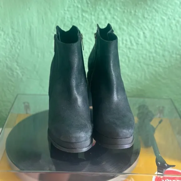 NWT Sorel Waterproof Blake Bootie in Black sz 10