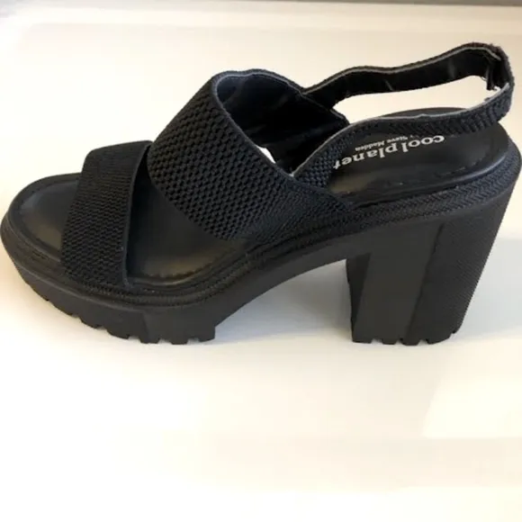 NWT STEVE MADDEN COOL PLANET Stem Black Vegan Fab Platform Block Heel Sandals 10