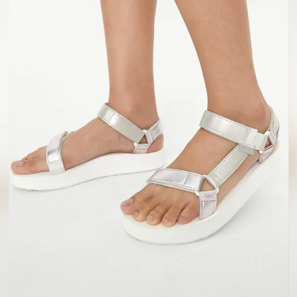 NWT Teva | Midform Universal Shimmer Sandals