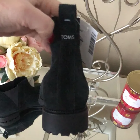 NWT Toms | Black Suede Cleo Water Resistant Chelsea Ankle Neutral Heel Boots