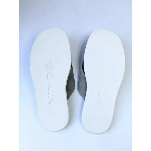 NWT Vince ​Dean Men's Thong Toe Smoke Suede Sandals Size 10 M (MSRP $195)