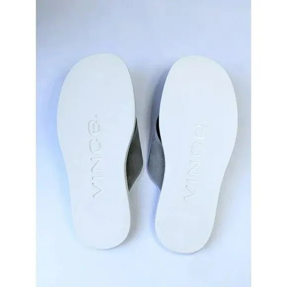NWT Vince ​Dean Men's Thong Toe Smoke Suede Sandals Size 11 M (MSRP $195)