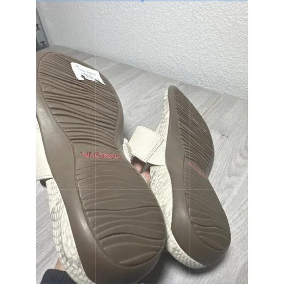NWT Vionic Sandals Thong Minimalist Summer Casual Snake Tala Flat Sole Cream 6W