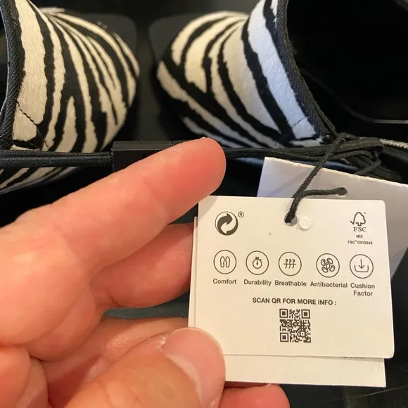 NWT Zara animal print leather sandals
