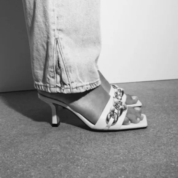 NWT. Zara Ecru Heeled Sandals with Chain. Size 11.
