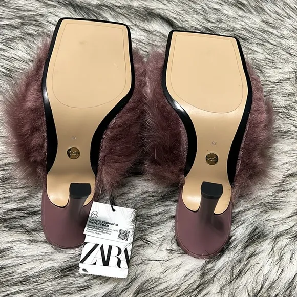 NWT Zara Mauve Faux Fur Square Toe Heeled Sandals 7.5 (38)