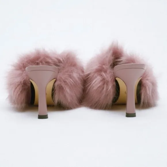NWT Zara Mauve Faux Fur Square Toe Heeled Sandals 7.5 (38)