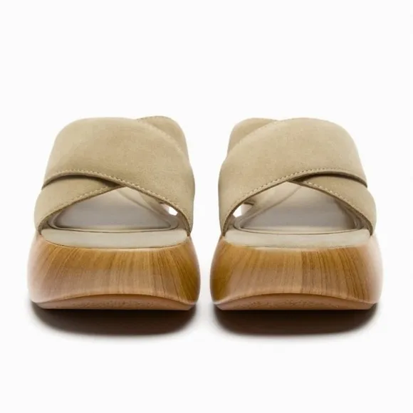 NWT. Zara Sand Brown Split Suede Sandals. Size 9.