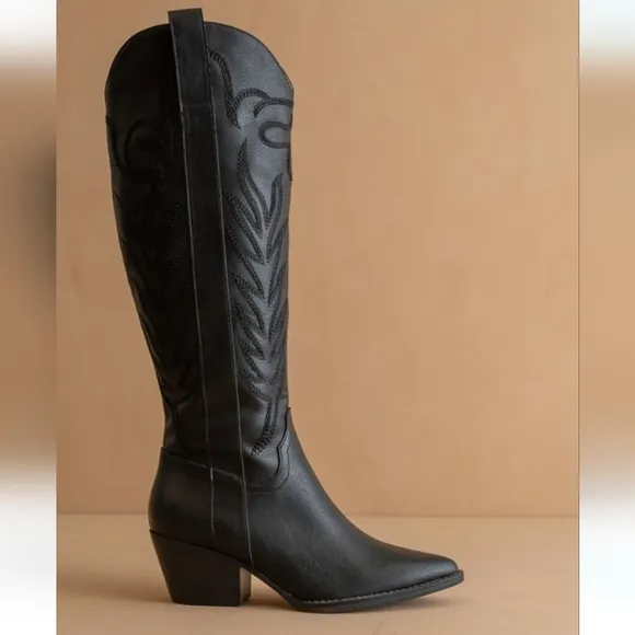 Oasis Society Samara Embroidered Tall Black Boots