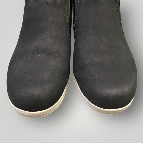 OluKai Hawai'iloa Manu Hope Boots Sz 9