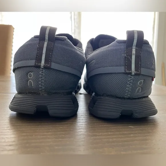On Running Blue Sneakers with Cushioned Midsole