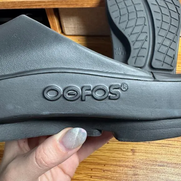 Oofoos Sandals Women 8 Black Ooahh Slide Light Weight Comfort Foam Casual