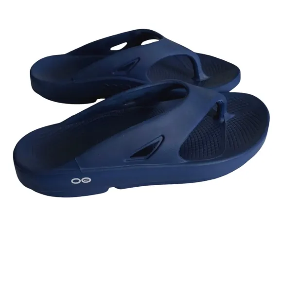 OOFOS Men's OOriginal Sandal - Navy Flip Flops Size M 10 (EU 43)