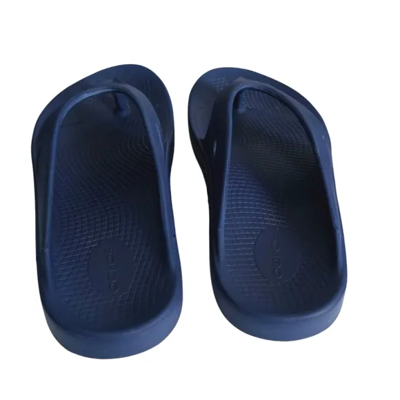 OOFOS Men's OOriginal Sandal - Navy Flip Flops Size M 10 (EU 43)