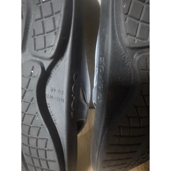 OOFOS OOriginal Recovery Sport Sandals Mens 15 Silver Black Flip Flop Thong