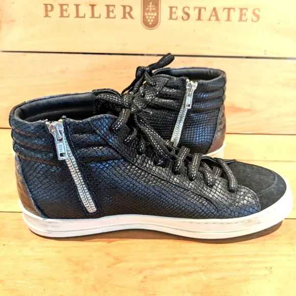 P448 Lace Up Metallic Hi Top sz 39