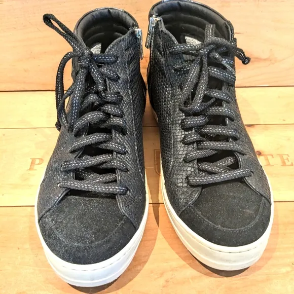 P448 Lace Up Metallic Hi Top sz 39