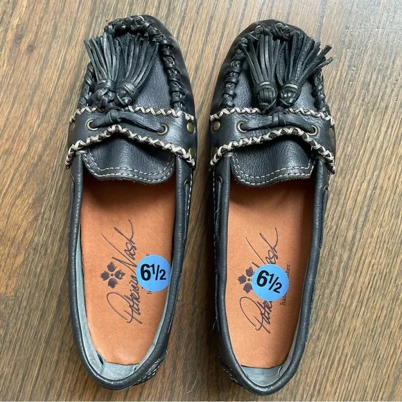 Patricia Nash Domenica Italian Leather Loafers Tassel Navy Moccasins