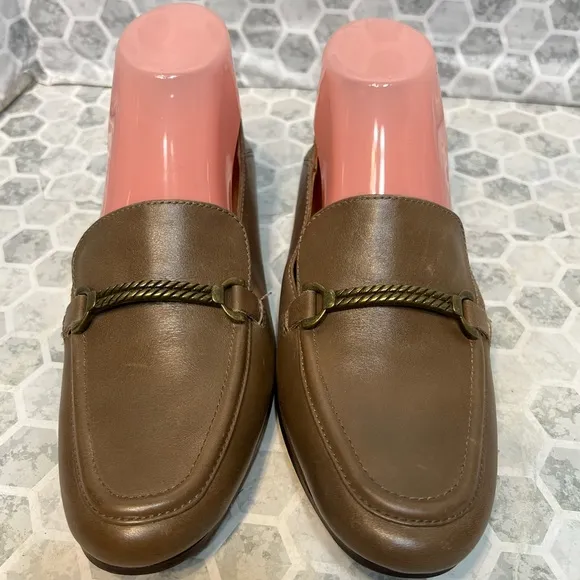 Patricia Nash Fia Leather Flat Loafers in Taupe with Buckle - Size 8