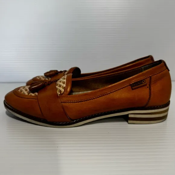 Pikolinos Brown Leather Tassel Loafers Size 38