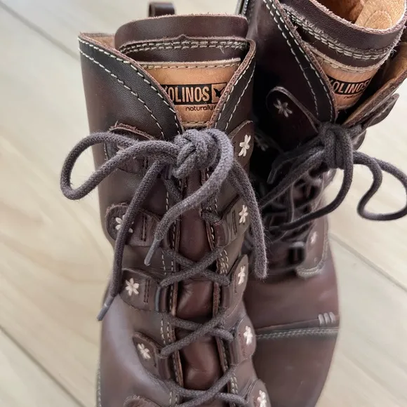 Pikolinos Women's Le Mans Lace up Boots