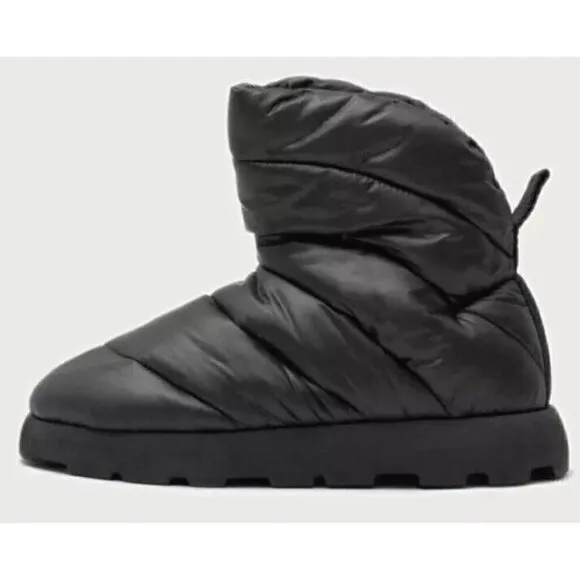 Piumestudio‎ Luna Black Pillow Boot Womens 37 Evereve Ankle Bootie Vegan New 6
