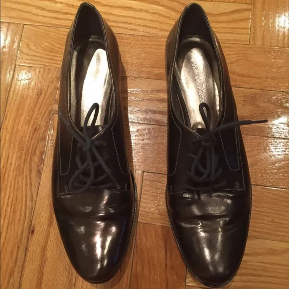POUR LA VICTOIRE CHARCOAL METALLIC LOAFERS SZ 8.5