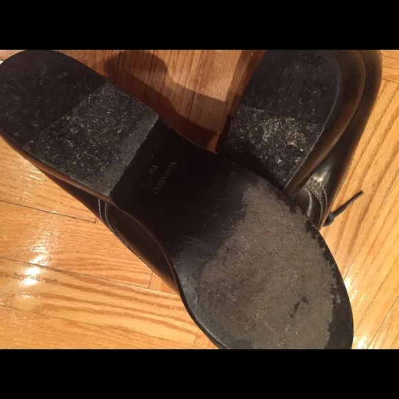 POUR LA VICTOIRE CHARCOAL METALLIC LOAFERS SZ 8.5