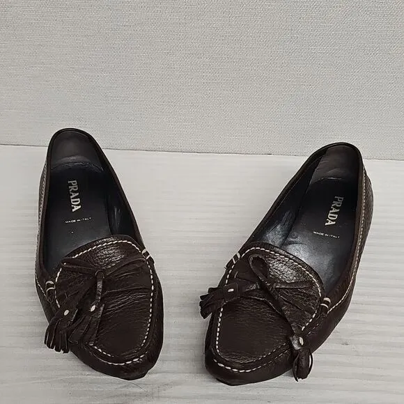 PRADA PEBBLED LEATHER LOAFERS BFPM-02-092