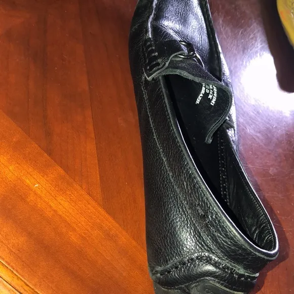 Prwnd Steve Madden black loafers size 12 genuine leather as is
