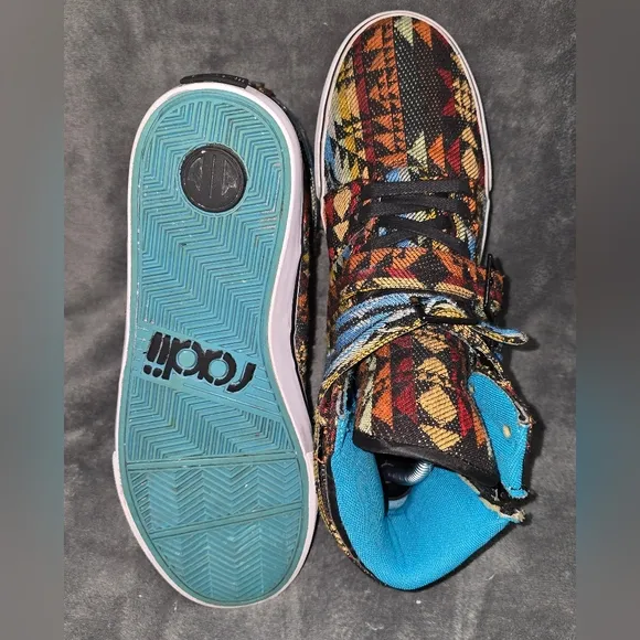 Radii FM1037 Straight Jacket VLC AZTEC Print